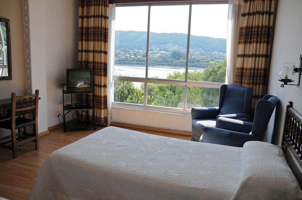 Hotel Eumesa Puentedeume Zimmer foto